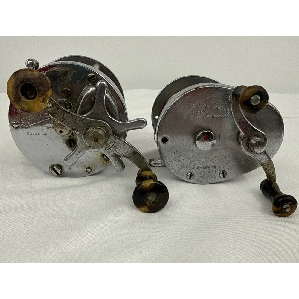 2 Vintage Sheakspeare Direct Drive No. 1924 Model FK And 1944 Model GE